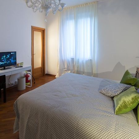 Bed and Breakfast La Sapienza Siena Zimmer foto