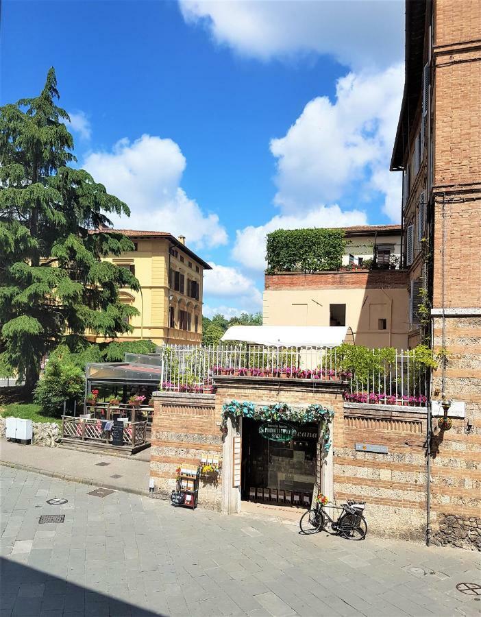 Bed and Breakfast La Sapienza Siena Exterior foto